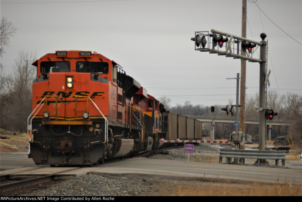 BNSF 9009